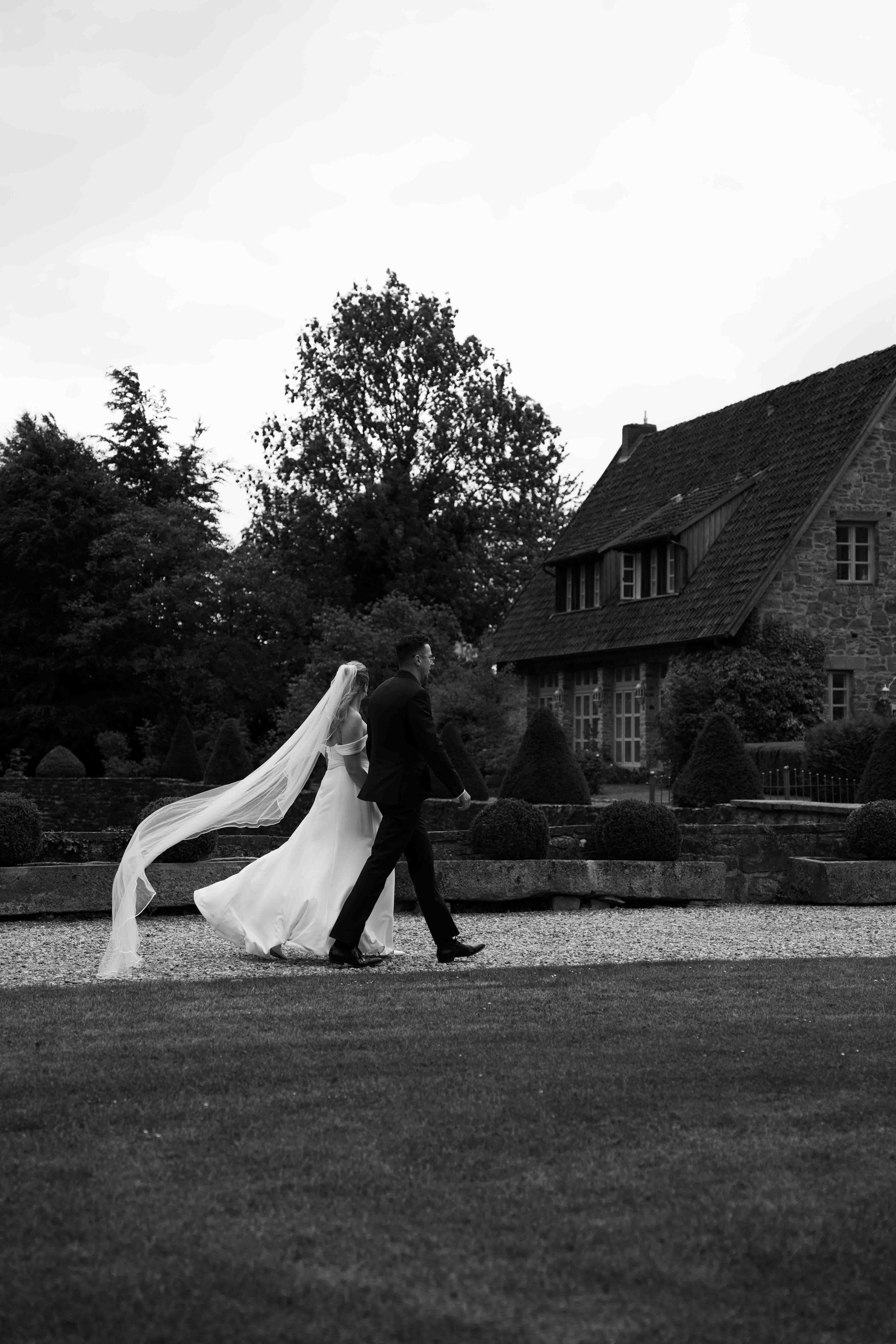 Hochzeitsfotograf Luise & Lorenz – Brautpaar bei der freien Trauung